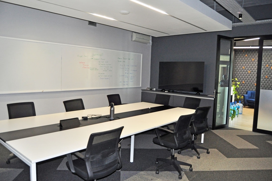 To Let commercial Property for Rent in Maitland Western Cape